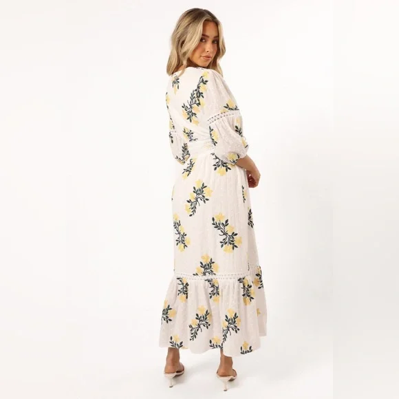 Petal & Pup Christie Maxi Dress Size M - Picture 3 of 6